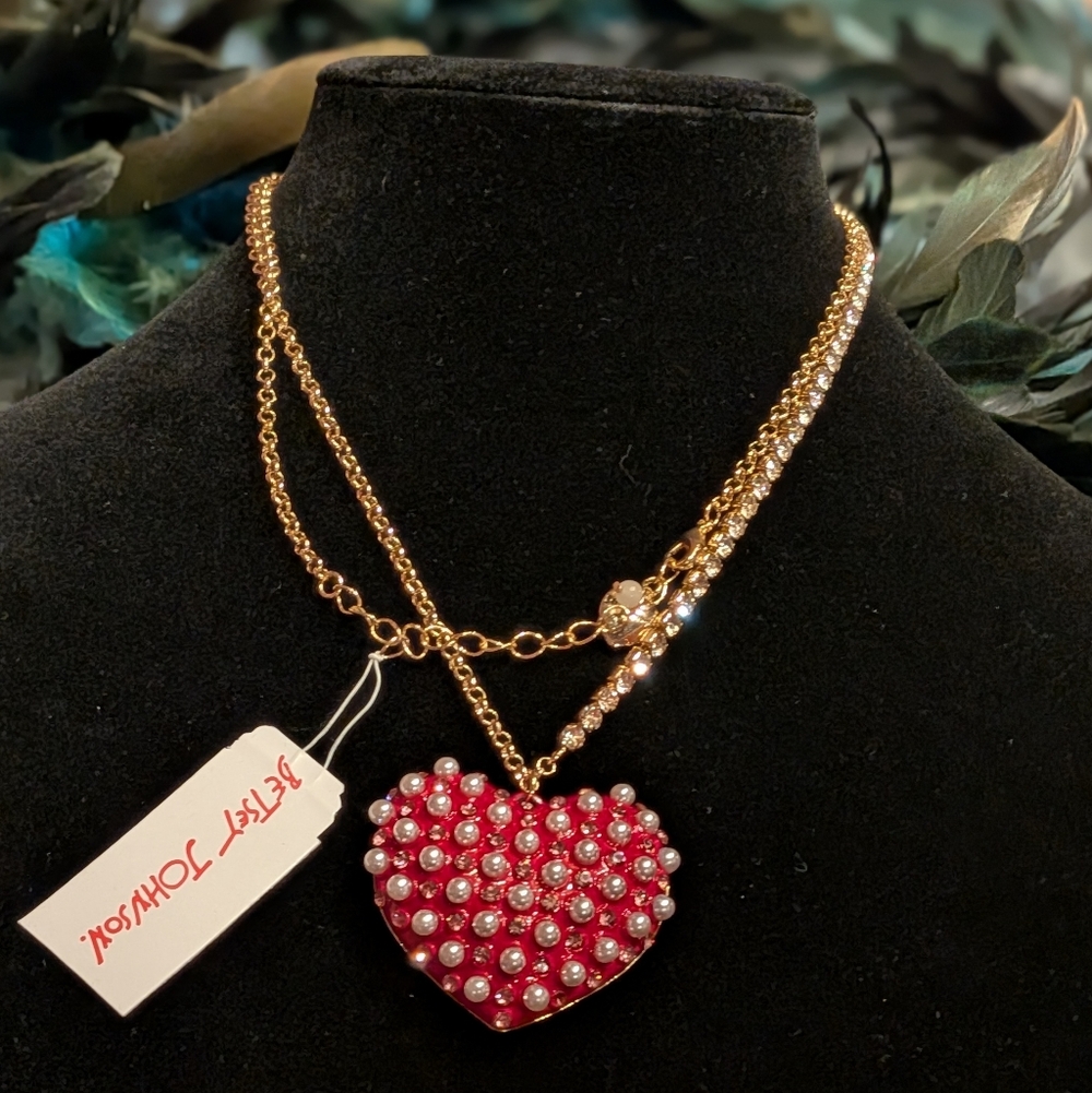 🆕 Pearl Heart Pendant Necklace XoXo (As Is) ❤️ Betsey Johnson
